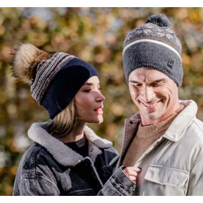Navy Verone Pompom Beanie - Pipolaki Reference: 17128 | Chapellerie Traclet
