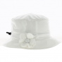 Carole varnished rain hat with flowers