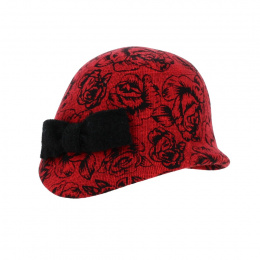Red Manon cloche hat