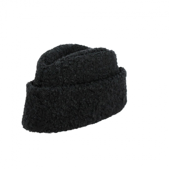 Astrakhan imitation toque