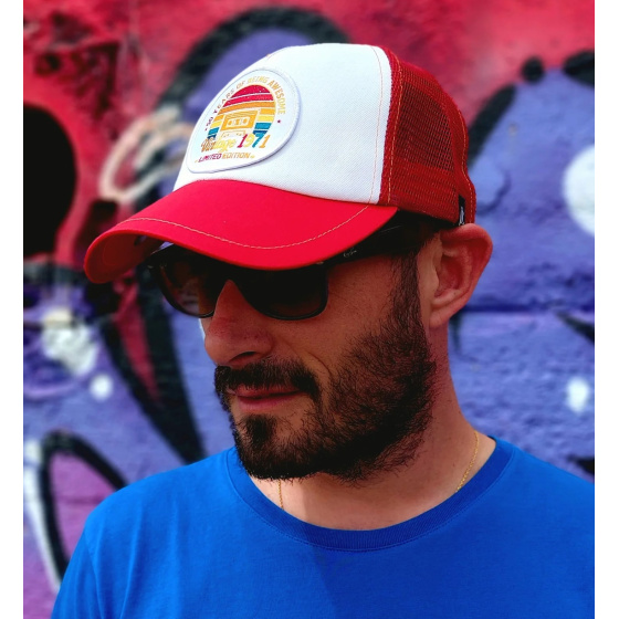 Surfing Paradise Trucker Cap - Le Chapoté