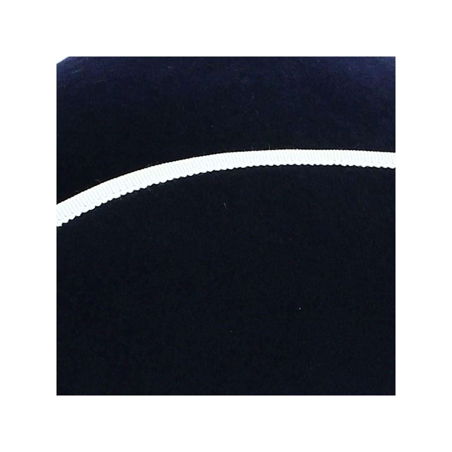Flag bearer tricorn
