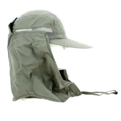 Trek cap with integrated neck cover