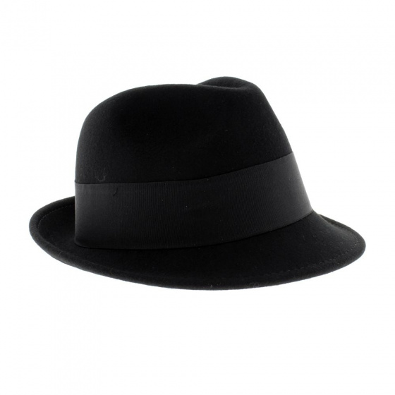 Trilby hat man Frank Sinatra