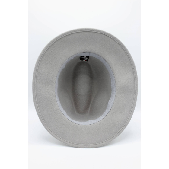 Classic wool Fedora hat with band