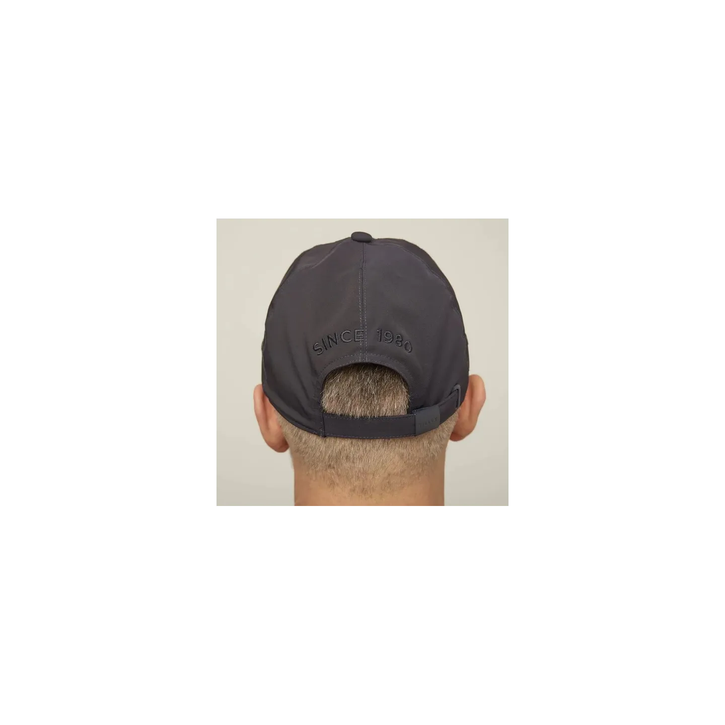 Casquette Strapback 5 Panel Marine UPF 50+ - Tilley reference 22147 chapellerie traclet