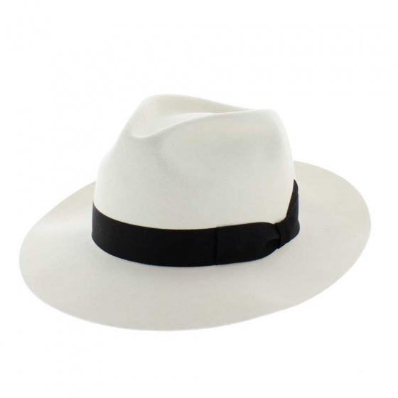 white fur felt hat Reference : 2185 
