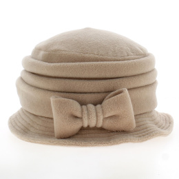 Anushka Fleece Cloche Hat Beige - Traclet