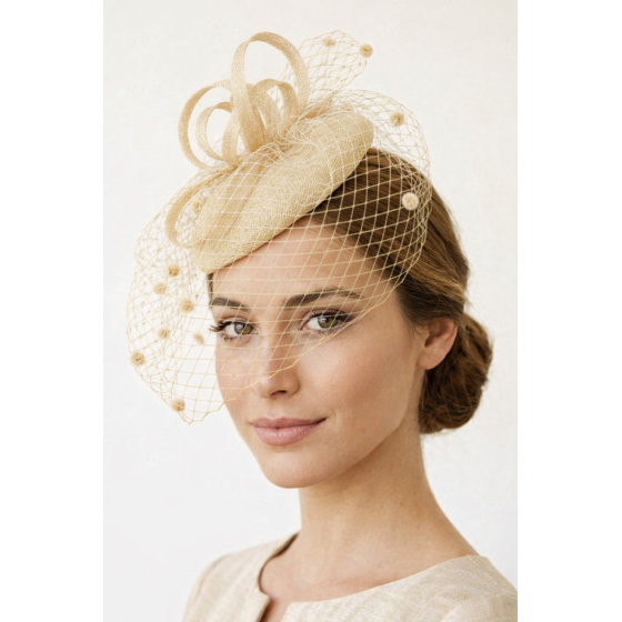 Haná Beige Ceremony Hat - Traclet