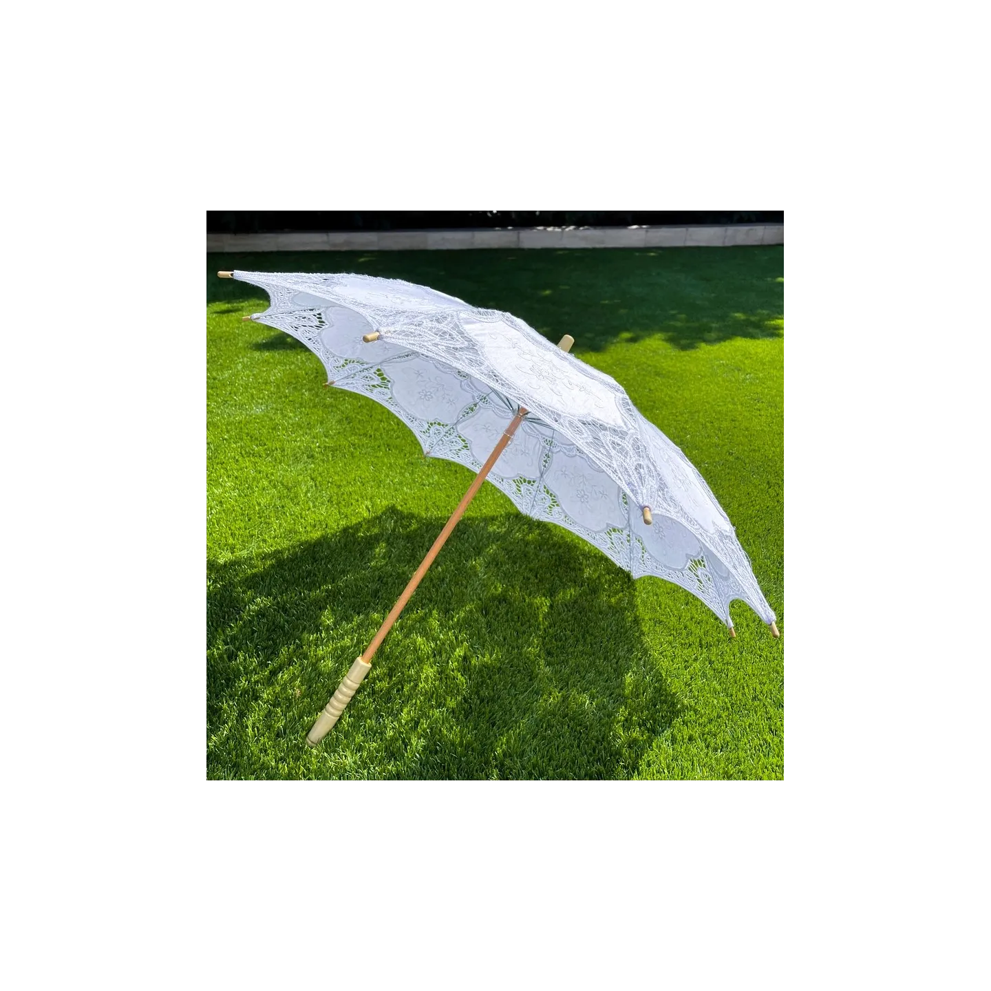 Lyna White Cotton Lace Parasol - Traclet Reference : 23728| Chapellerie Traclet