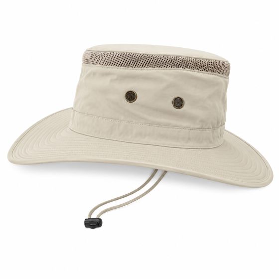 Chapeau traveller
