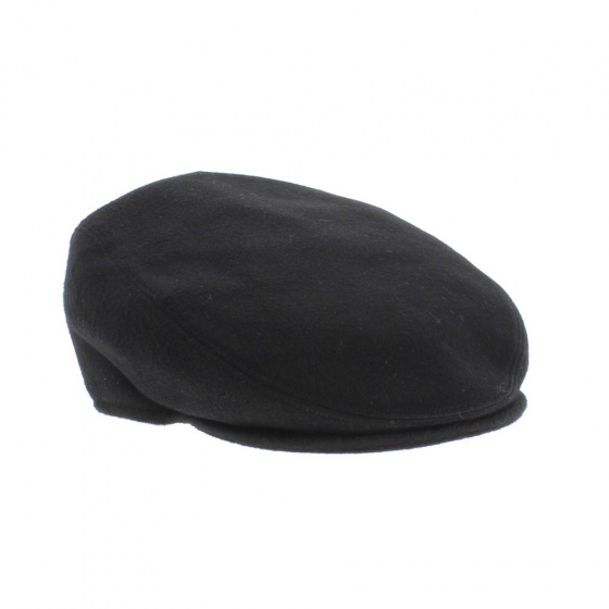 Flat cashmere cap