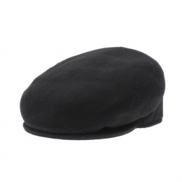 Flat cashmere cap