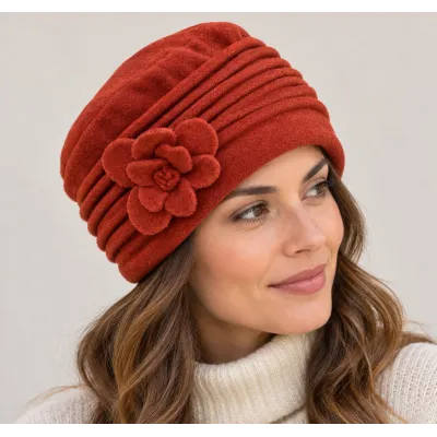 Juliette Flower Polar Beanie - Traclet Reference: 4257 | Chapellerie Traclet