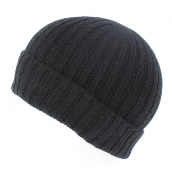 Black cashmere hat