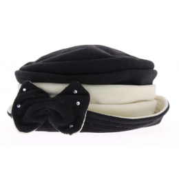Dorine's hat
