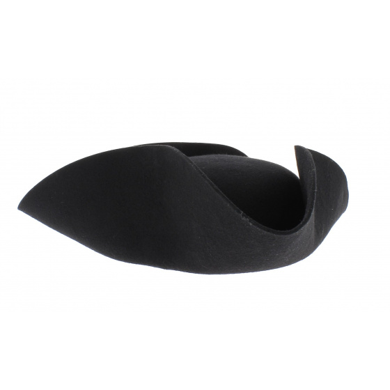 Alsatian Tricorn Alsatian Tricorn