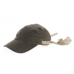 Snake-skin cap by Bugatti