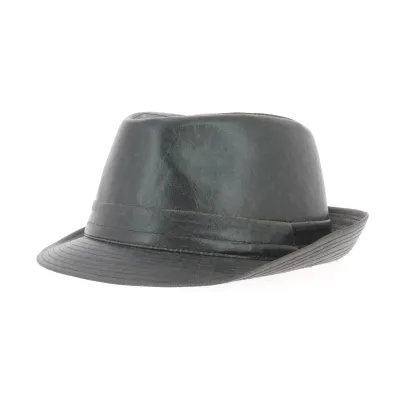 Hold hat