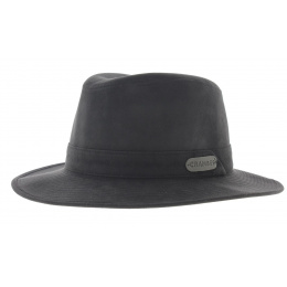 Alcantara hat