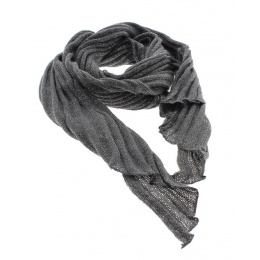 Grey fancy scarf