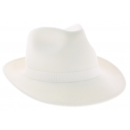 Fedora hat White felt