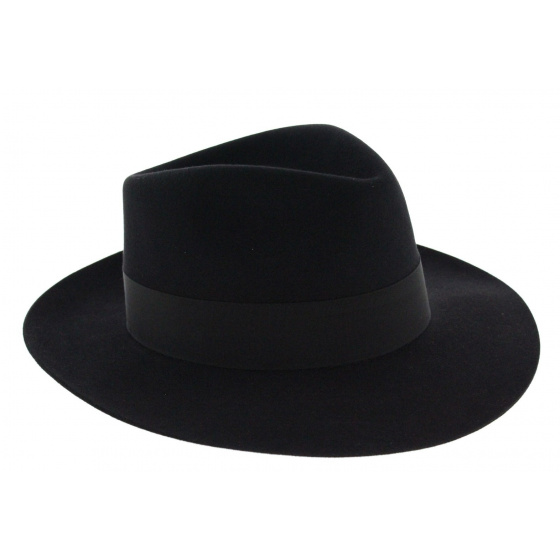 Wide-brimmed rabbit felt hat Wide-brimmed rabbit felt hat