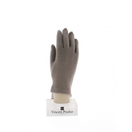 Touchscreen gloves for smartphone