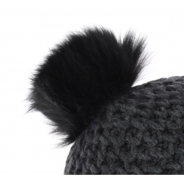 Black pompom hat