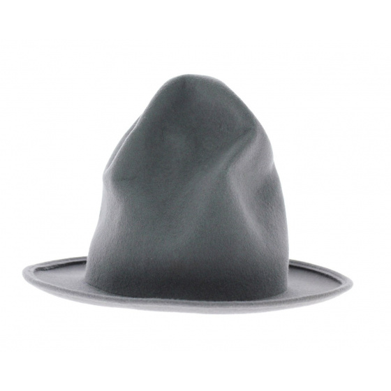 Grey pharrell hat rental