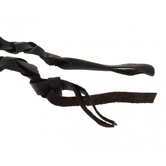 Jacaru - Brown Hat Trim