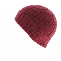 Currant cashmere beanie by Bergeron Créations