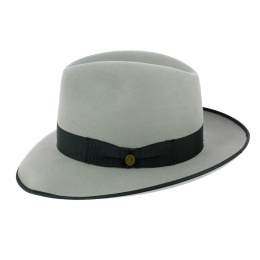 Flechet hat