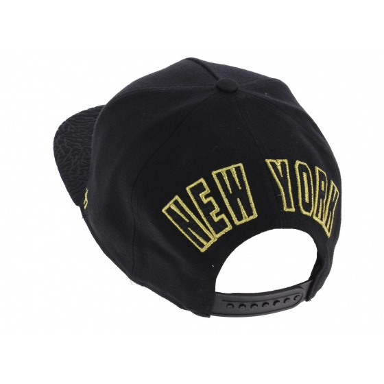 NY Yankees Black & Gold Crackled Visor Snapback - 47 Brand NY Yankees Black & Gold Crackled Visor Snapback - 47 Brand