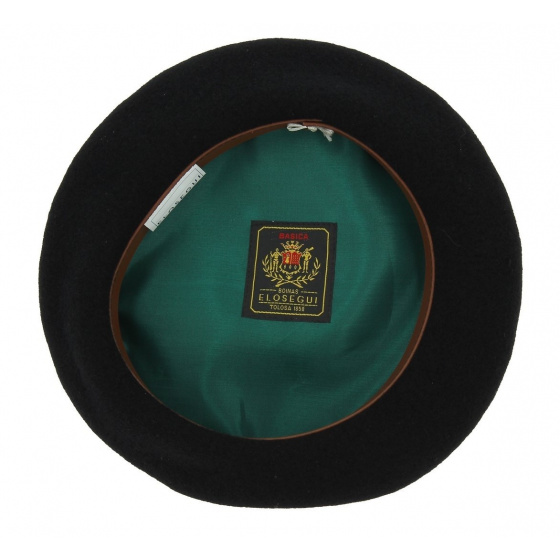 intérieur d'un Beret Basque Elosegui Basica Noir - made in Pays Basque intérieur d'un Beret Basque Elosegui Basica Noir - made in Pays Basque
