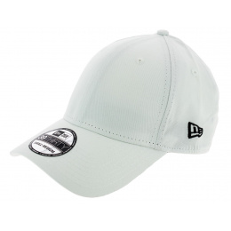 Basic 39 White Fitted Baseball Cap - New Era