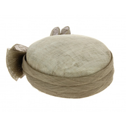 Carla Bruni hat location