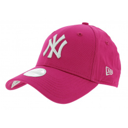 Essential League Cotton Pink Strapback Cap - New Era