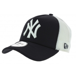 Clean Yankees of NY Trucker Snapback Cap - New Era