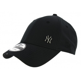 New Era Flawless Style Waterproof Strapback Cap in Black