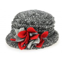 Chapeau bonnet en laine bouillie avec fleur –