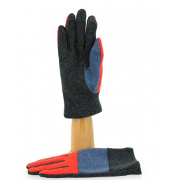 Women's Red ZigZag Touch Screen Gloves - Traclet