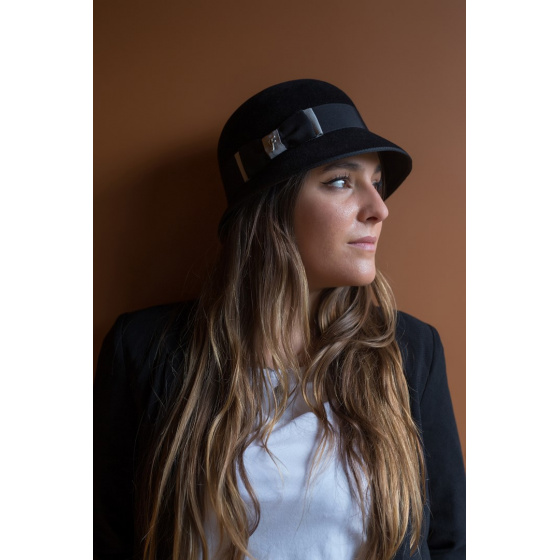 Judith Black Cloche Hat in Rabbit Felt - Fléchet