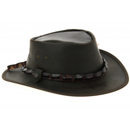 Leather hat with crocodile trim