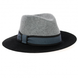 Grey louvre felt hat
