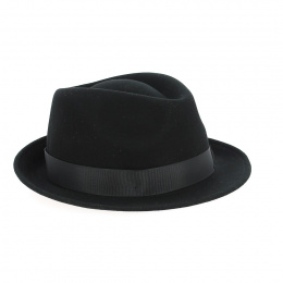 Wool and black cashmere hat