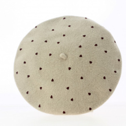 Beige beret with heart pattern