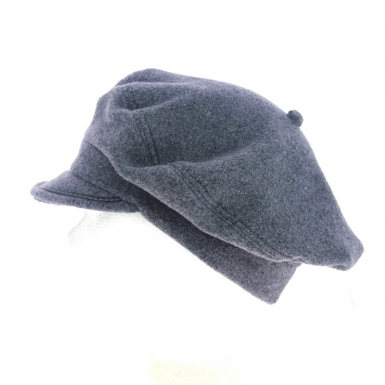 gray polar fleece cap