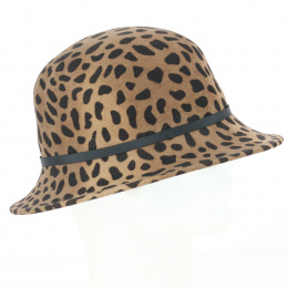 Hat lady - Felt woman