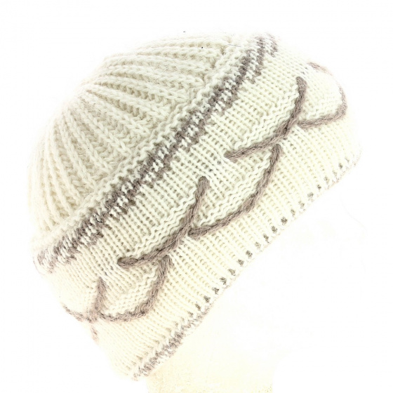 Angora mummy hat White